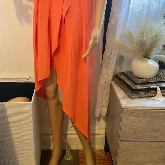 Elliatt coral asymmetrical wrap dress size M - Picture 16 of 16